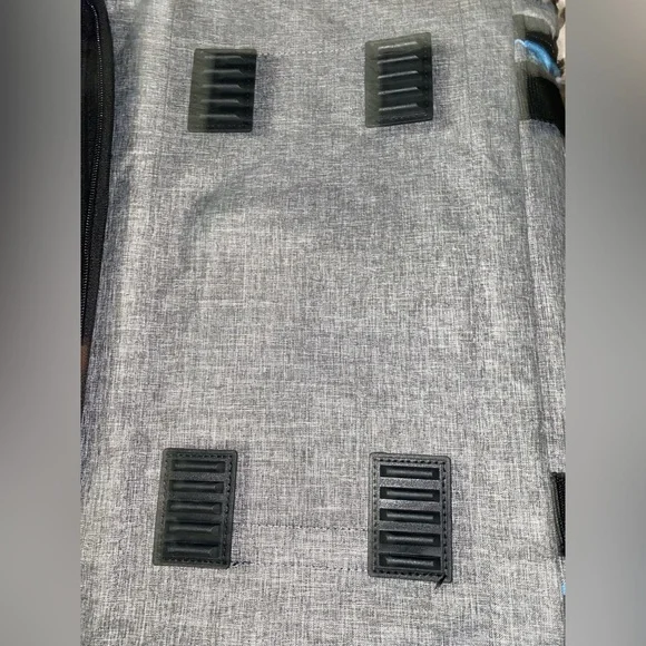 Pet Carrier‎